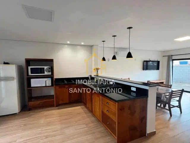 Imagem 2: Casa para Aluguel, 3 Quartos, 3 Suítes, 2 Vagas, Sambaqui - Florianópolis/Sc