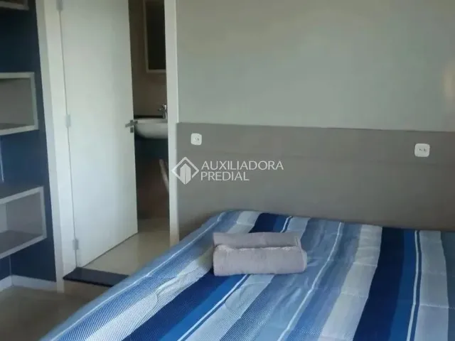 Imagem 8: Casa 3 Dormitórios, Sendo 3 Suítes, Banheira de Hidromassage, Situada nos Ingleses Do