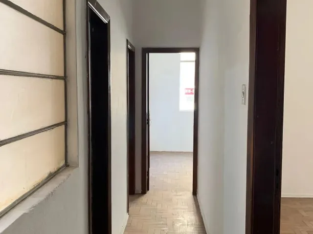Imagem 7: 4 Quartos - 03 Banheiros - Centro