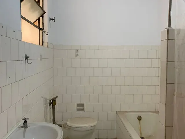 Imagem 4: 4 Quartos - 03 Banheiros - Centro