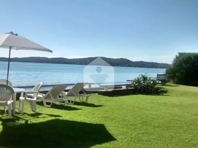 Imagem: Casa para Venda com 5 Quartos, 925M²