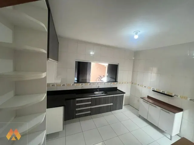 Imagem 1: Novo Horizonte - Excelente Casa Duplex C/ 03 Quartos (01 Suíte) e 01 Vaga de Garagem!!!