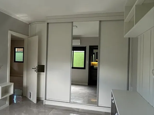 Imagem 14: Aluguel Anual Casa Semi Mobiliada com 2 Dormitórios a 350M da Praia do Campeche