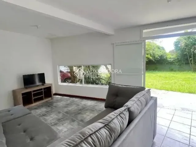 Imagem 1: Auxiliadora Predial Aluga Casa com 3 Dormitórios no Campeche