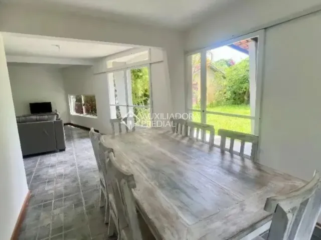 Imagem 9: Auxiliadora Predial Aluga Casa com 3 Dormitórios no Campeche