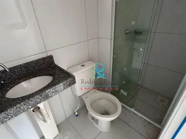Imagem 2: Apartamento com 2 Dormitórios para Alugar, 49 M² por R$ 1.462,50/Mês - Centro
