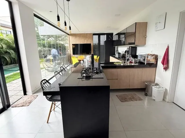 Imagem 3: Casa pra Locação | 4 Suítes + Esc + Dce