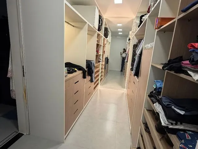 Imagem 11: Casa pra Locação | 4 Suítes + Esc + Dce
