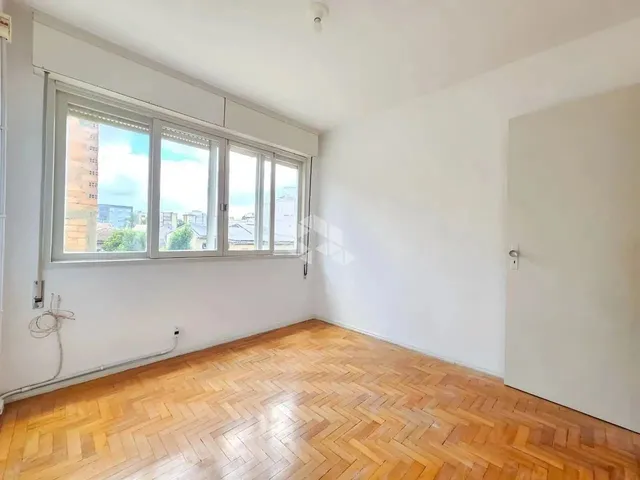 Imagem 15: Apartamento de 3 Dormitórios com 1 Suíte e 1 Vaga de Garagem Coberta Escriturada