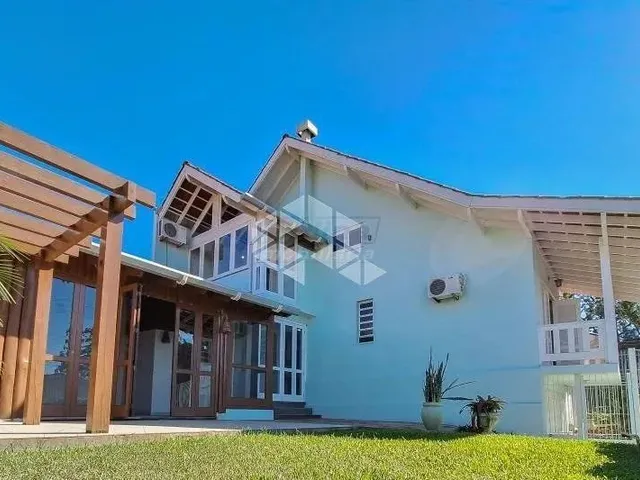 Imagem 1: Casa de Alvenaria À Venda no Bairro Centenário Espaço, Conforto e Qualidade de Vida