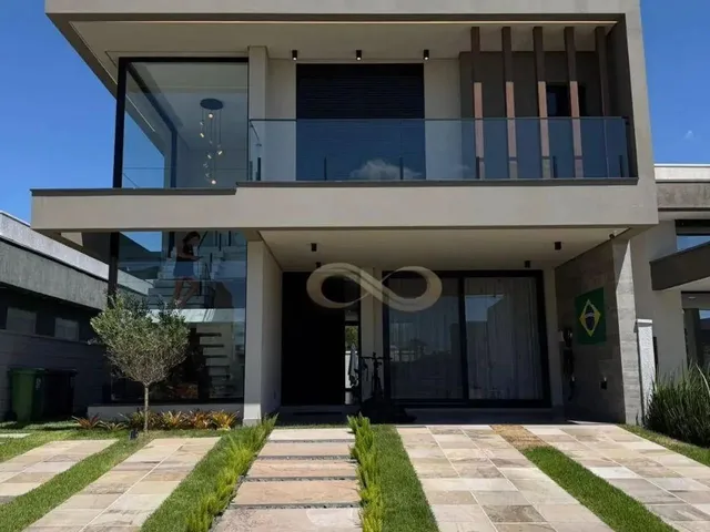 Imagem: Casa com 3 Suítes À Venda, 258 M² por
