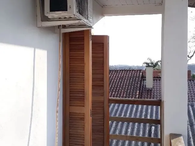 Imagem: A casa em condomínio possui 3 Dormitórios, 4 Banheiros, 1