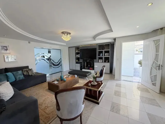 Imagem 3: Casa para Venda em Canoas, Moinhos de Vento, 4 Dormitórios, 4 Suítes, 5 Banheiros, 4