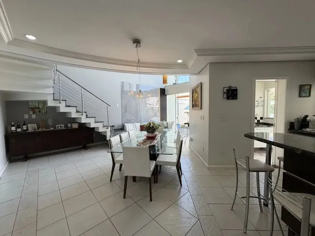 Imagem 4: Casa para Venda em Canoas, Moinhos de Vento, 4 Dormitórios, 4 Suítes, 5 Banheiros, 4