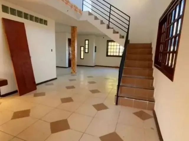 Imagem 8: Oportunidade Imperdível, Casa À Venda com 3 Dormitórios, Sendo 2...