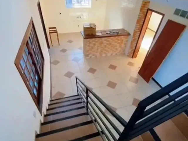 Imagem 5: Oportunidade Imperdível, Casa À Venda com 3 Dormitórios, Sendo 2...