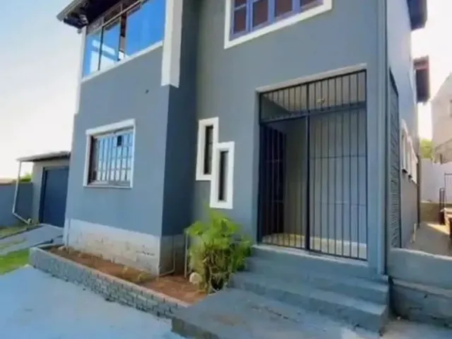 Imagem 4: Oportunidade Imperdível, Casa À Venda com 3 Dormitórios, Sendo 2...