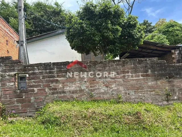 Imagem: Casa em Avenida Rodolfo Muller - Feitoria