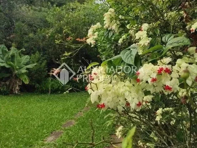 Imagem 2: Excelente Terreno na Zona Central de Canoas com Uma Casa com 3 Dormitórios, Sala De