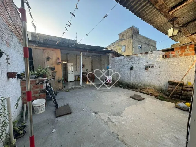 Imagem 15: Casa com Quiosque e Churrasqueira Conforto e Praticidade em Cada Detalhe