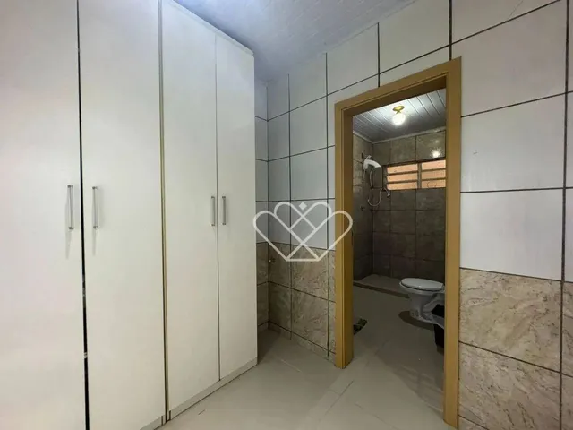 Imagem 14: Casa Espaciosa e Aconchegante: 3 Dormitórios, Área Gourmet e Localização Privilegiada!