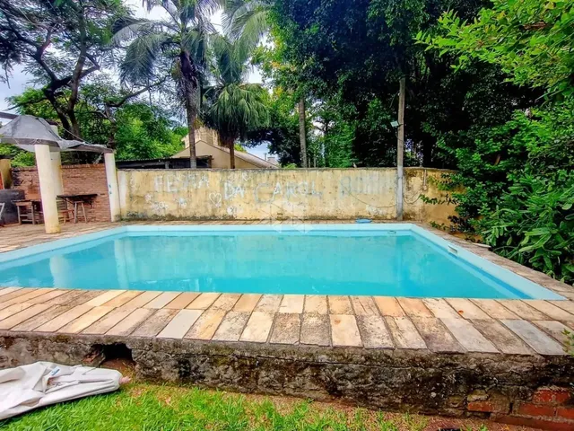 Imagem 4: Sobrado 4 Dormitórios, Lareira, Suite e Closet , Piscina e 2 Vagas no Centro de Esteio