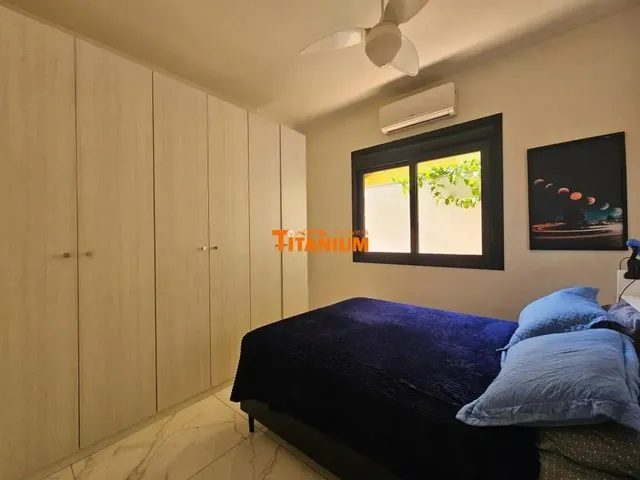Imagem 3: Casa Plana Semimobiliada, com 3 Dormitórios, Pátio nos Fundos, Poço Artesiano, Placa