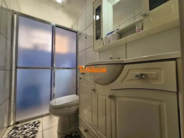 Imagem 7: Casa Plana Semimobiliada, com 3 Dormitórios, Pátio nos Fundos, Poço Artesiano, Placa