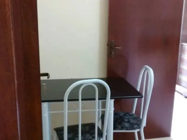 Imagem 2: Aluga-Se Kitnet / Apartamento 1 Quarto Mobiliado no Centro de Ponte Nova (Mg