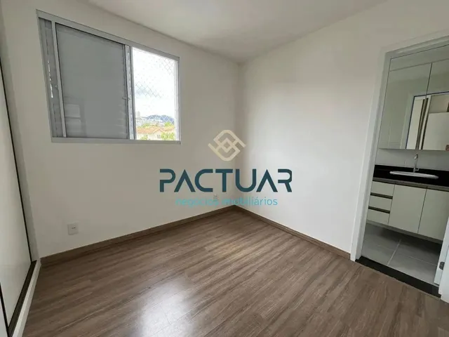Imagem 4: Apartamento: 2 Quartos, 2 Banheiros, 1 Suíte, 2 Vagas de Garagem - com Lazer