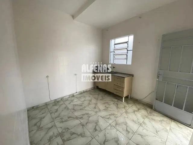 Imagem 2: Casa para Aluguel 3 Quartos no Bairro Eldorado