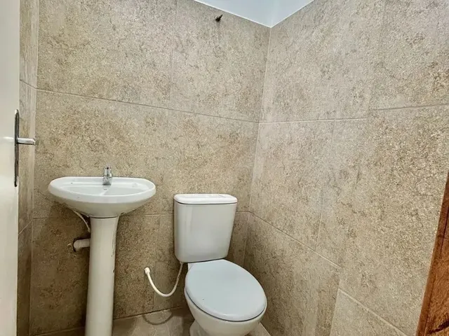 Imagem 7: Lojas e Escritórios em Centro Comercial no Parque das Laranjeiras Próx Av das Torres E