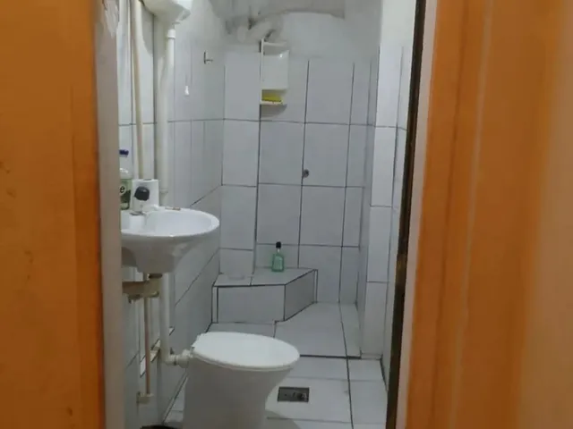 Imagem 3: Aluga-Se Kitnet Casa com 2 dormitórios