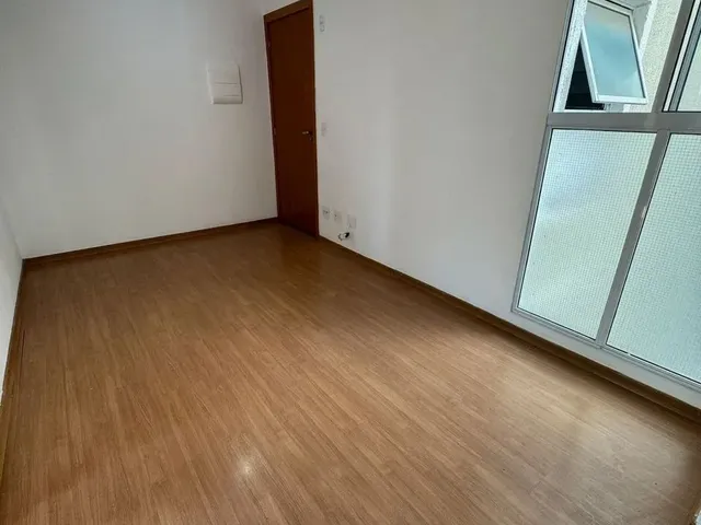 Imagem 9: Imóvel para Aluguel com 45 Metros Quadrados com 2 Quartos em Jardim Alvorada - Nova
