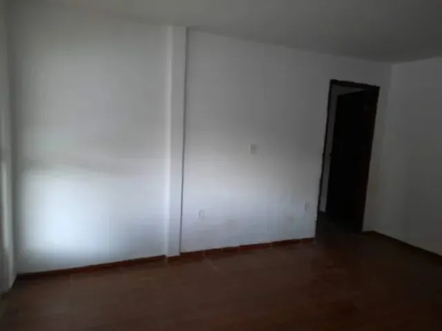 Imagem: Alugo Casa de 1 e 2 Quartos em Comendador
