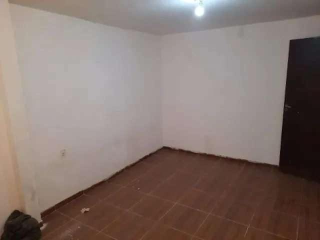 Imagem 5: Alugo Casa de 1 e 2 Quartos em Comendador Soares