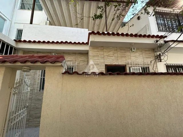 Imagem: Casa de Vila À Venda de 2 Quartos, Reformada