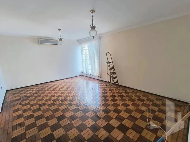 Imagem: Casa com 4 Dormitórios À Venda, 360 M²