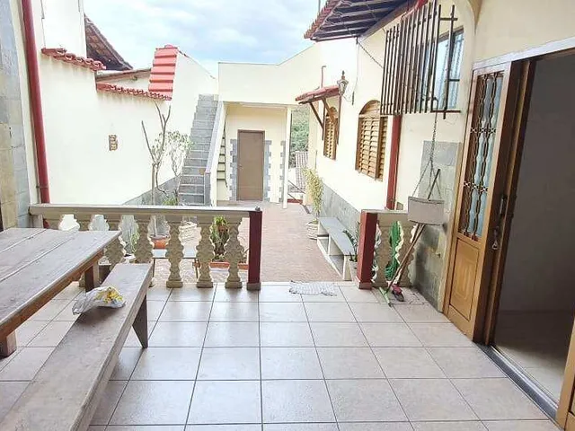 Imagem 16: Casa para Alugar em Ipatinga, das Águas, com 3 Quartos, 300M²