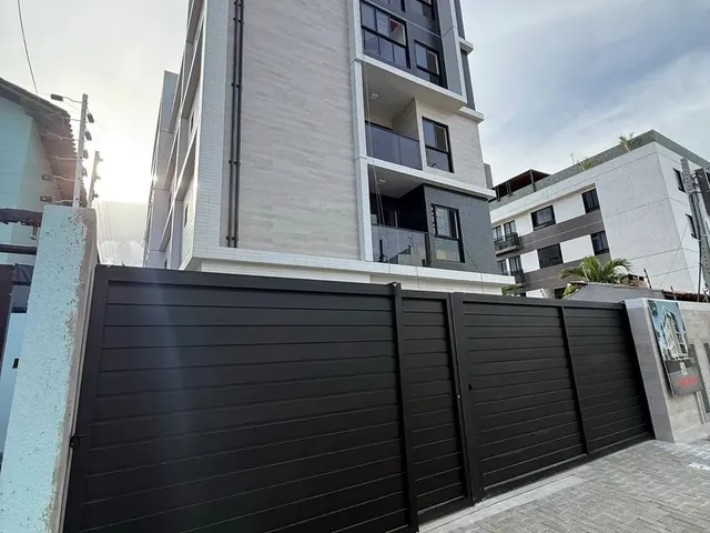 Imagem 1: Apartamento no Bessa, 3 Quartos Varanda pra Rua / Elevador e Área de Lazer na Cobertura