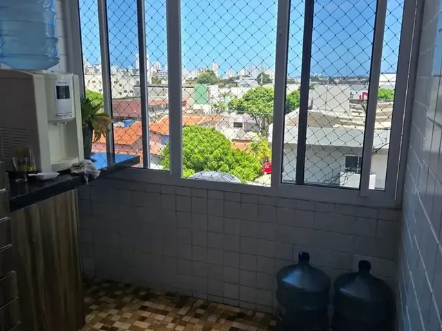 Imagem 4: Apartamento no Centro com 2 Quartos, 2 Vagas, Elevador e Piscina