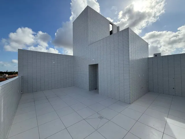 Imagem 2: Cobertura Duplex com 3 Quartos, Bancários