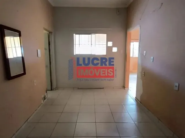 Imagem 10: Casa com 4 Quartos (2 Suítes) no José Américo