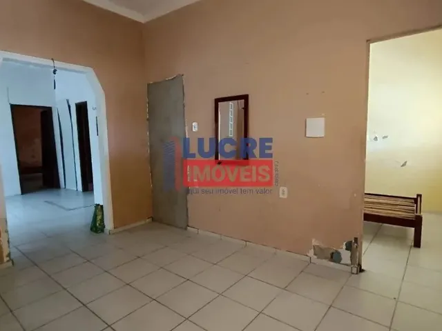 Imagem 12: Casa com 4 Quartos (2 Suítes) no José Américo
