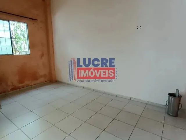 Imagem 8: Casa com 4 Quartos (2 Suítes) no José Américo