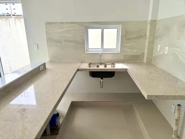 Imagem: Casa Duplex À Venda em Ponta de Campina