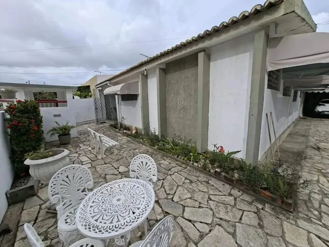 Imagem: Casa de Esquina no Brisamar 04 Quartos Sendo