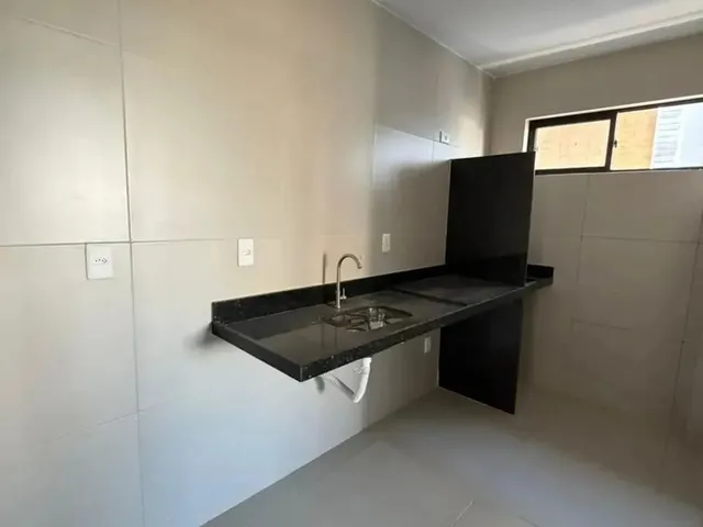 Imagem 4: Oportunidade 03 Quartos 01 Suite Varanda Goumert Predio com Piscina e Acabamento de Alto P
