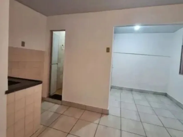 Imagem 4: Alugo Kit com Quarto Separado - Qne - Taguatinga Norte