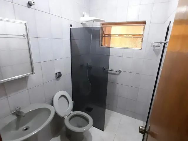 Imagem 13: Casa com 02 Quartos + Dce, 140 M², Sozinha no Lote, Qnl 01, Bl. E, Taguatinga, Ao Lado